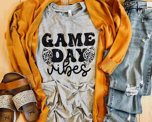 (PACK) Game Day Vibes TEE - Gildan